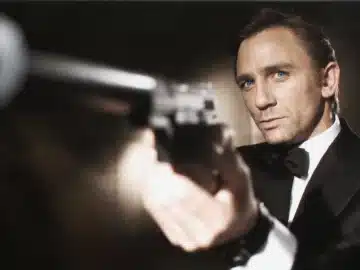 james bond pituus